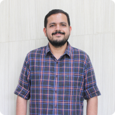 Ravi V